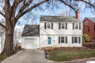 5436 Parker St, Omaha, NE 68104