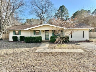309 W Philadelphia Rd, Jonesboro, AR 72401