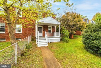 5853 Edgehill Dr, Alexandria, VA 22303