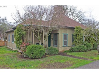 993 E 20th Ave, Eugene, OR 97405