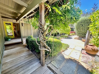 3121 California 128, Calistoga, CA 94515