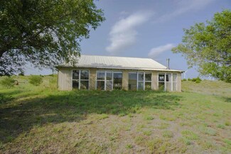 204056 E County Rd 585, Vici, OK 73859