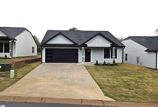 123 Sunrise Rd, Spartanburg, SC 29302