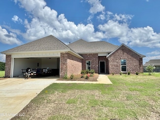129 Southern Oak Way, Canton, MS 39046