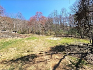 663 Hidden Valley Rd, Lowgap, NC 27024