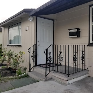 2411 Johnson St, Hollywood, FL 33020