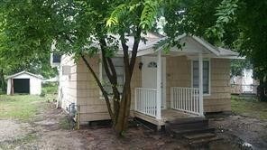 408 Robert Lee Rd, Houston, TX 77009