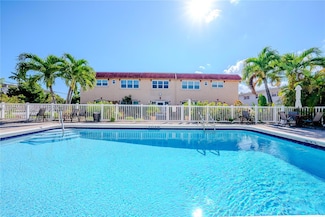 221 SE 9th Ave Unit 202, Pompano Beach, FL 33060