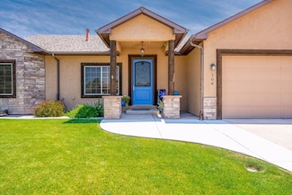 306 Oakwood Ave, Fruita, CO 81521