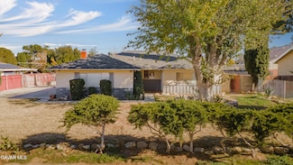 41522 Rimfield Ave, Lancaster, CA 93536