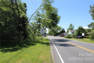 617 Us 221 Hwy S, Rutherfordton, NC 28139