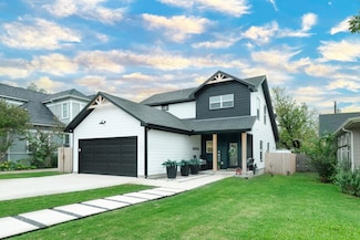609a W 7th St, Taylor, TX 76574