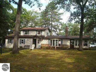 2317 Indian Lake Rd, National City, MI 48748