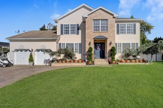 20 Joshua Ct, Howell, NJ 07731