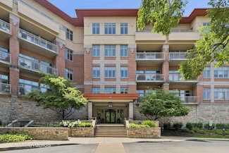 45 Prairie Park Dr Unit 206, Wheeling, IL 60090