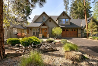 935 E Creek View Dr, Sisters, OR 97759