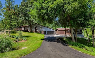 8181 45th Ln, Cumming, IA 50061