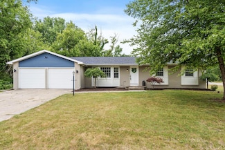 2712 Roanoke Dr NE, Grand Rapids, MI 49525