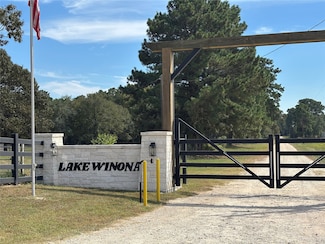 5324 Winona Ln, Navasota, TX 77868