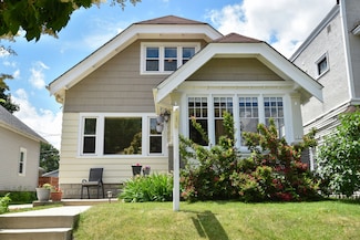 1415 N 68th St, Milwaukee, WI 53213
