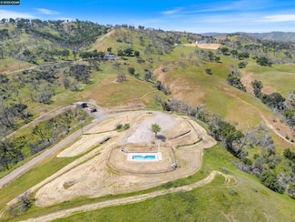 7771 W Ranch Ln, Vacaville, CA 95688