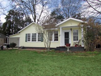 711 Corinne St, Hattiesburg, MS 39401