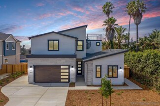 1637 Hunsaker St, Oceanside, CA 92054