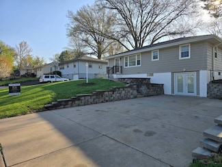 721 N Beadle St, Papillion, NE 68046