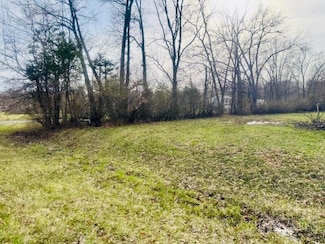 985 Krupp Dr, Lake Lorelei, OH 45118