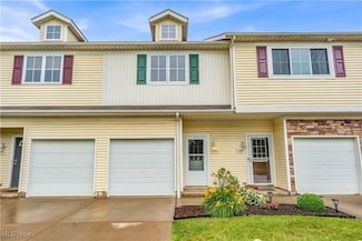 370 Eden Ln Unit 2, Medina, OH 44256