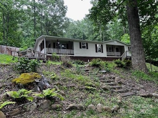70 Pastoral Way, Hendersonville, NC 28739