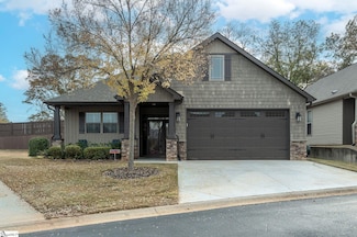 541 Ashler Dr, Greer, SC 29650