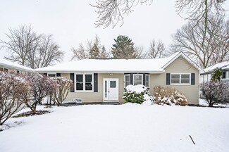 23529 N Field Rd, Lake Zurich, IL 60047