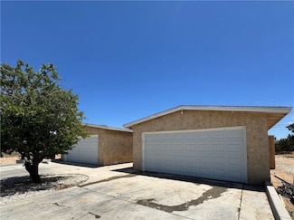 16209 Juniper St, Hesperia, CA 92345