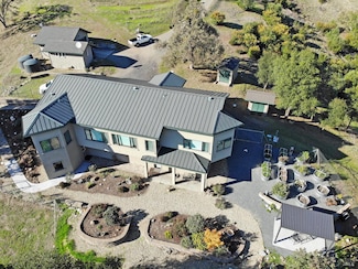 11401 Bakers Creek Rd, Redwood Valley, CA 95470