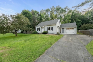 68 Henmond Blvd, Poughkeepsie, NY 12603