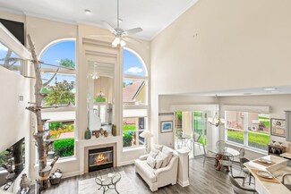 1045 Oxford Dr, Saint Augustine, FL 32084