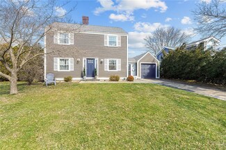 33 Ann Mary Brown Dr, Warwick, RI 02888