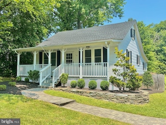 118 W Hawthorne Dr, La Plata, MD 20646