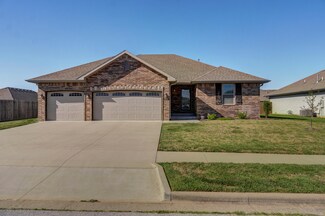 853 W Sole Dr, Nixa, MO 65714