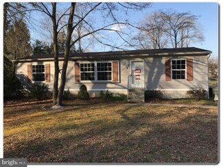 3 Alexander Dr, Maurice River, NJ 08316