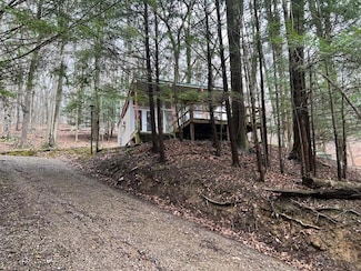 31 Seneca Ln, Sugar Grove, OH 43155
