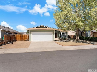 211 Alpine Dr, Dayton, NV 89403