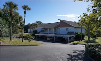 202 Country Ln NE Unit 202, Winter Haven, FL 33881