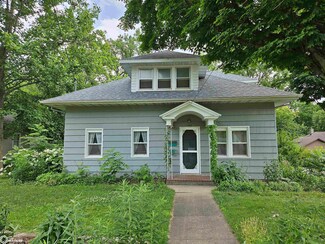 1108 C Ave E, Oskaloosa, IA 52577