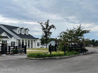 4424 Junction Dr, Middleburg, FL 32068