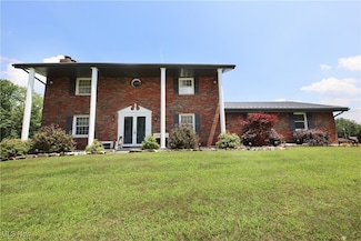 27 Robinson Ln, Weirton, WV 26062