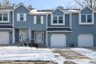 21 Mayfair Ct, Little Silver, NJ 07739