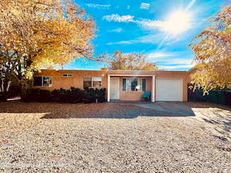 2637 E 24th St, Farmington, NM 87401