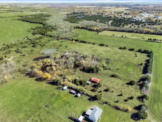 1851 Stainback Rd, Red Oak, TX 75154